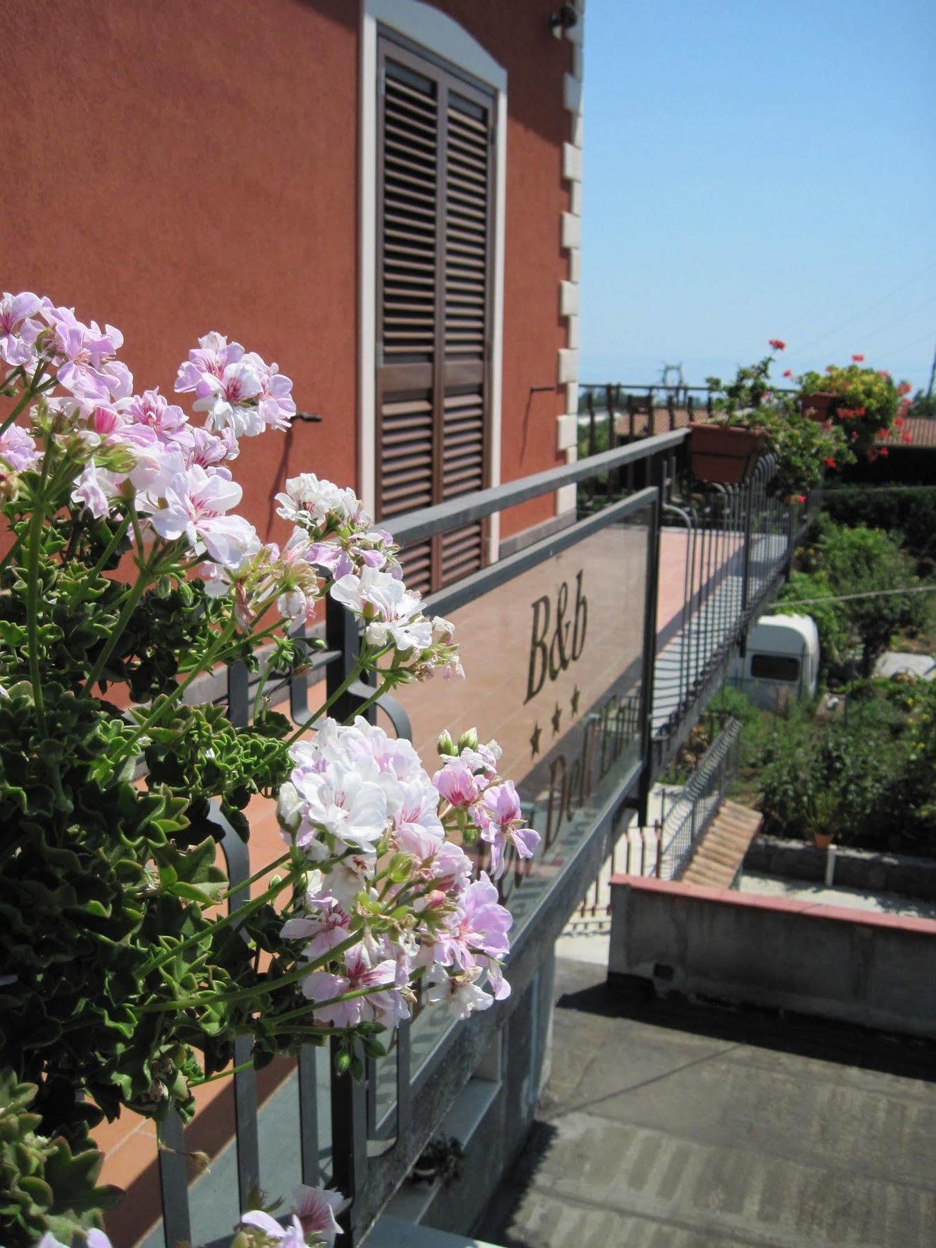 Anthea Dell' Etna Bed & Breakfast Santa Venerina Dış mekan fotoğraf